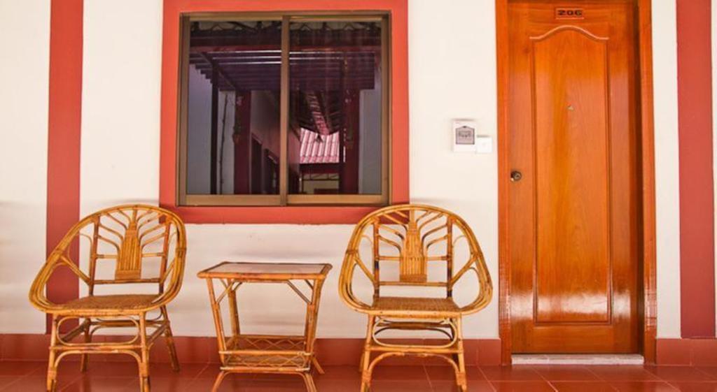 Zana Beach Guesthouse Sihanoukville Exterior foto