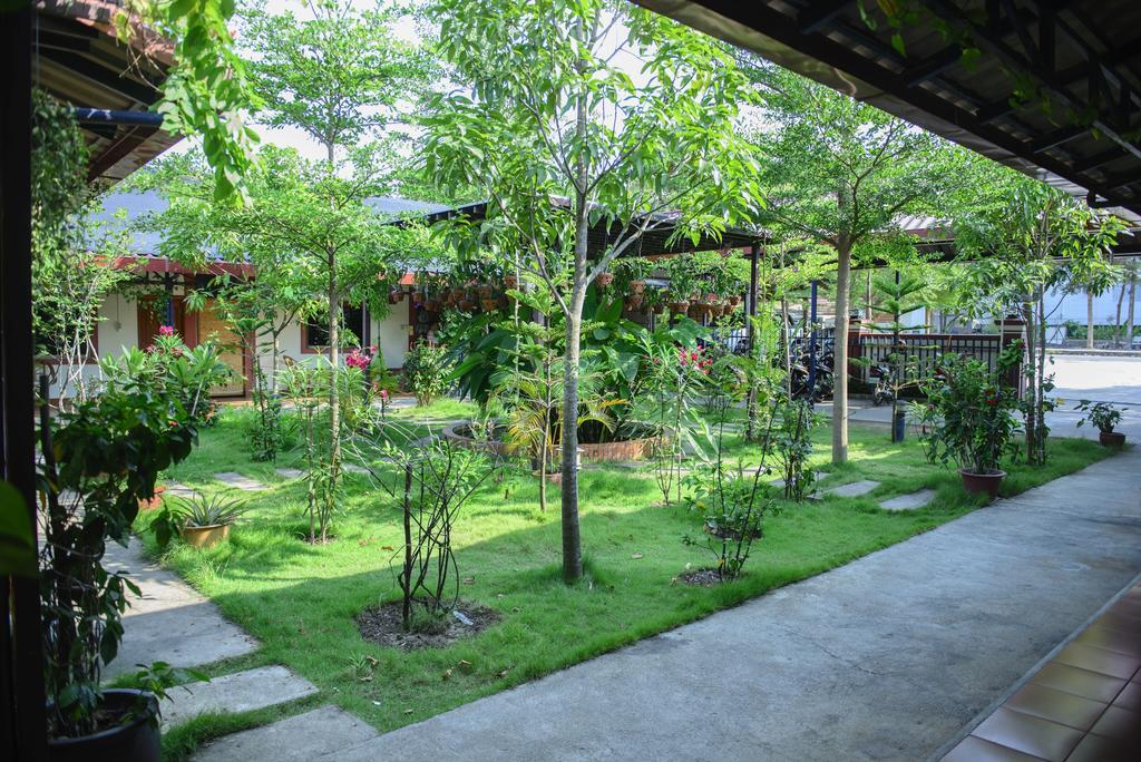 Zana Beach Guesthouse Sihanoukville Exterior foto