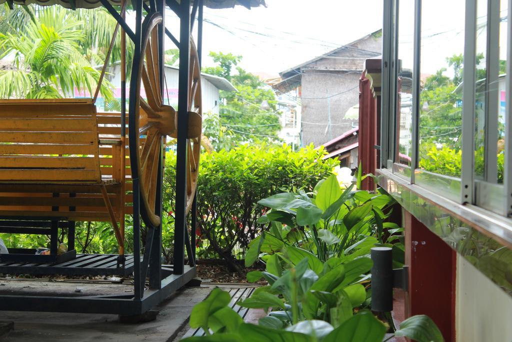 Zana Beach Guesthouse Sihanoukville Exterior foto