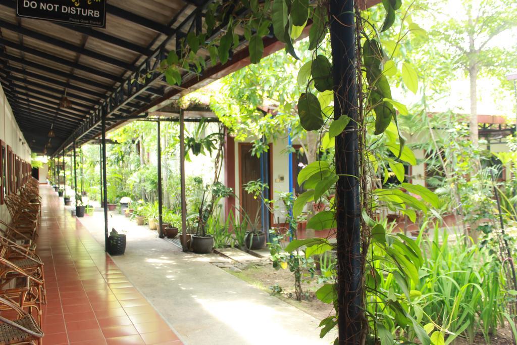 Zana Beach Guesthouse Sihanoukville Exterior foto