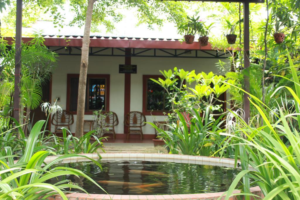 Zana Beach Guesthouse Sihanoukville Exterior foto
